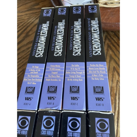 The Honeymooners ~ The Classic 39: Collection VHS, 1996, 8-Tape Set CBS - Picture 15 of 16